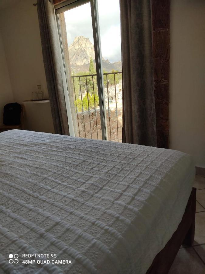 Hotel Beraka Bernal Buitenkant foto
